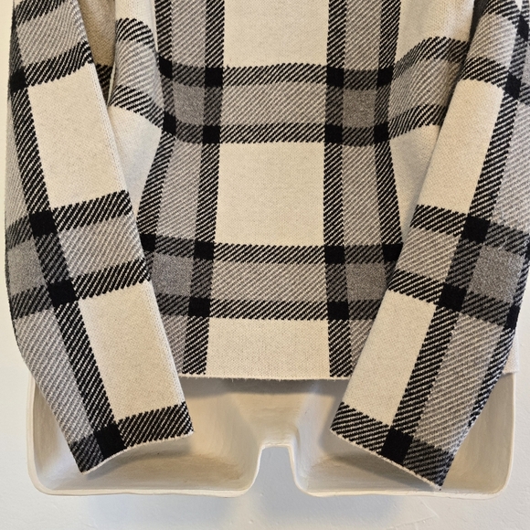 Premise - Plaid Knit Mock Sweater - Picture 12 of 15